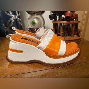Vintage orange Nine West platform sandal